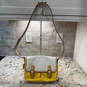 Coach EUC Yellow, White & Tan Messenger Crossbody w/2 Hangtags